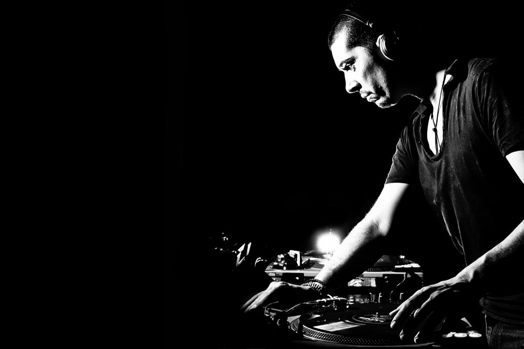 DJ LUNIS PRESS PHOTO